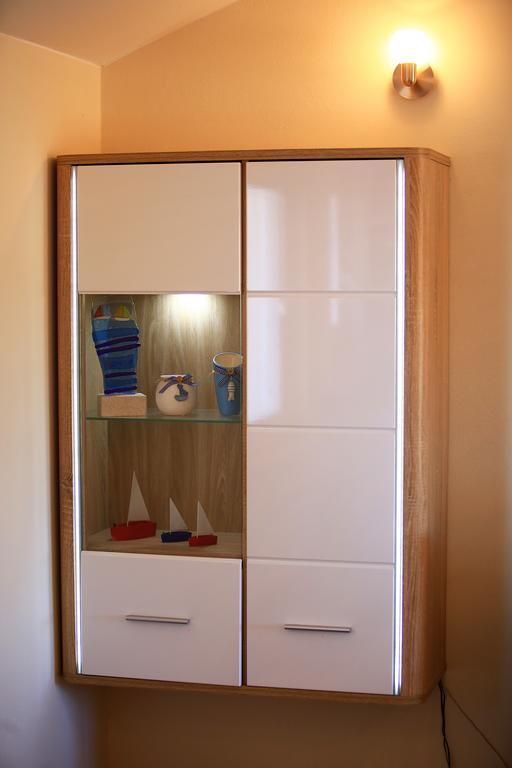 Apartment Pa Ve Murter Buitenkant foto